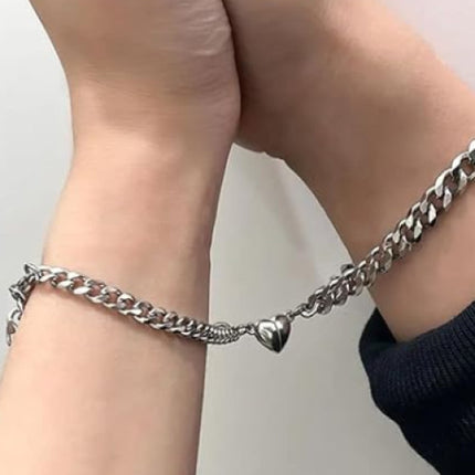 3956