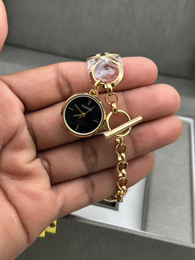 Elegant Gold Chain Watch