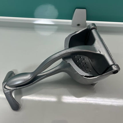 Manual Fruit Press Aluminum Squeezer/Juicer