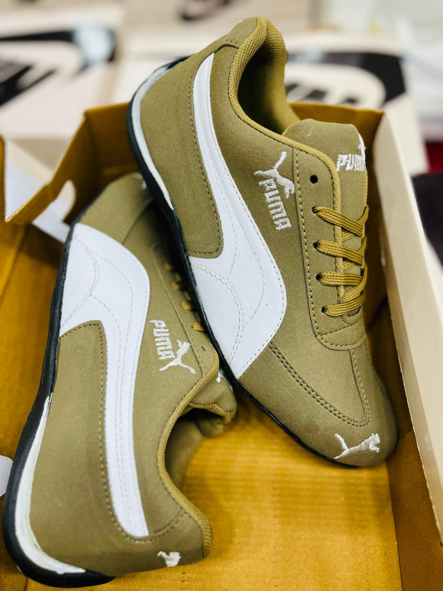 PMA Sneakers