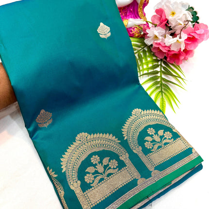 Open Border Jari work Saree