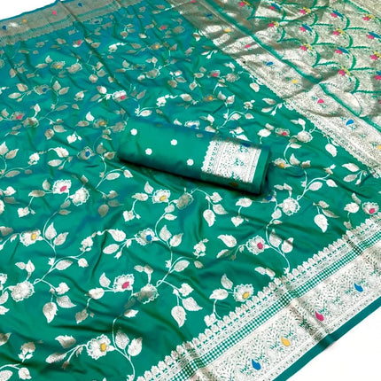 Takshila Paithani