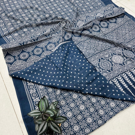 Handprints MUL cotton sarees with Blouse