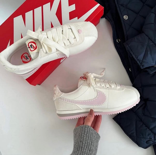 NIKE CORTEZ VALENTINES DAY WOMENS 2025