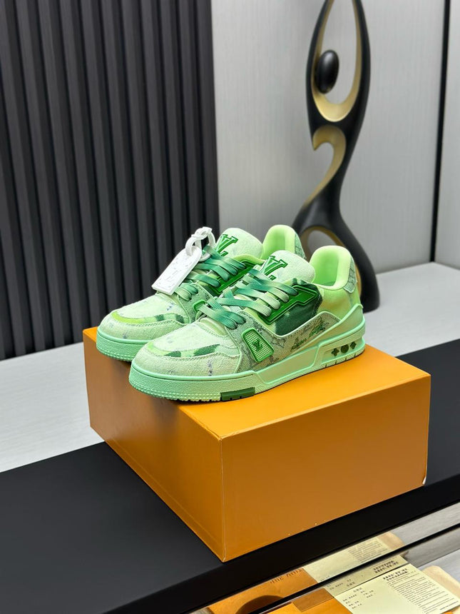 LV Florecent Green