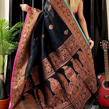 Linen Arganik Banarasi Saree