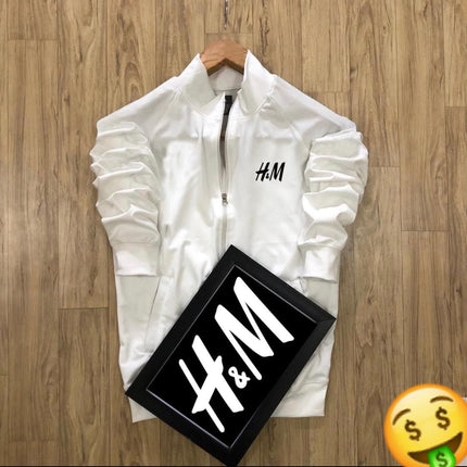 H & M